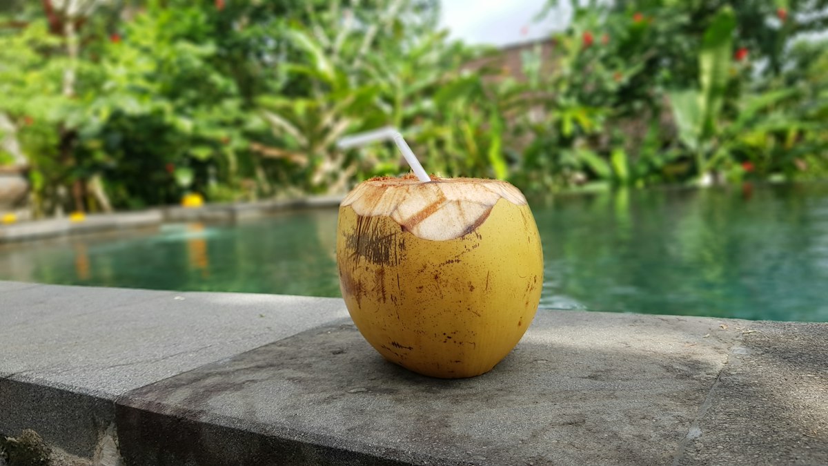 Resep Minuman Kokos-Jahe-Madu untuk Stamina Maksimal